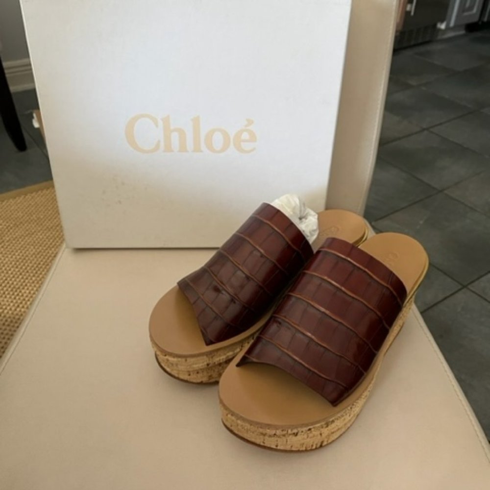 New Chloe' Camille Cork Wedges Size 40.5, in original box.